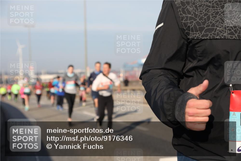 03.10.2025 - Köhlbrandbrückenlauf Yannick Fuchs http://msf.ph/oto/9176346 03.10.2025 08:46:40 Position 2  meine-sportfotos.de