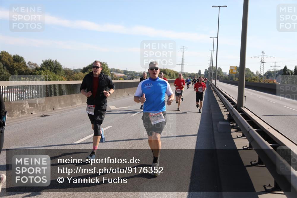 03.10.2025 - Köhlbrandbrückenlauf Yannick Fuchs http://msf.ph/oto/9176352 03.10.2025 11:14:06 Position 3 6142 meine-sportfotos.de