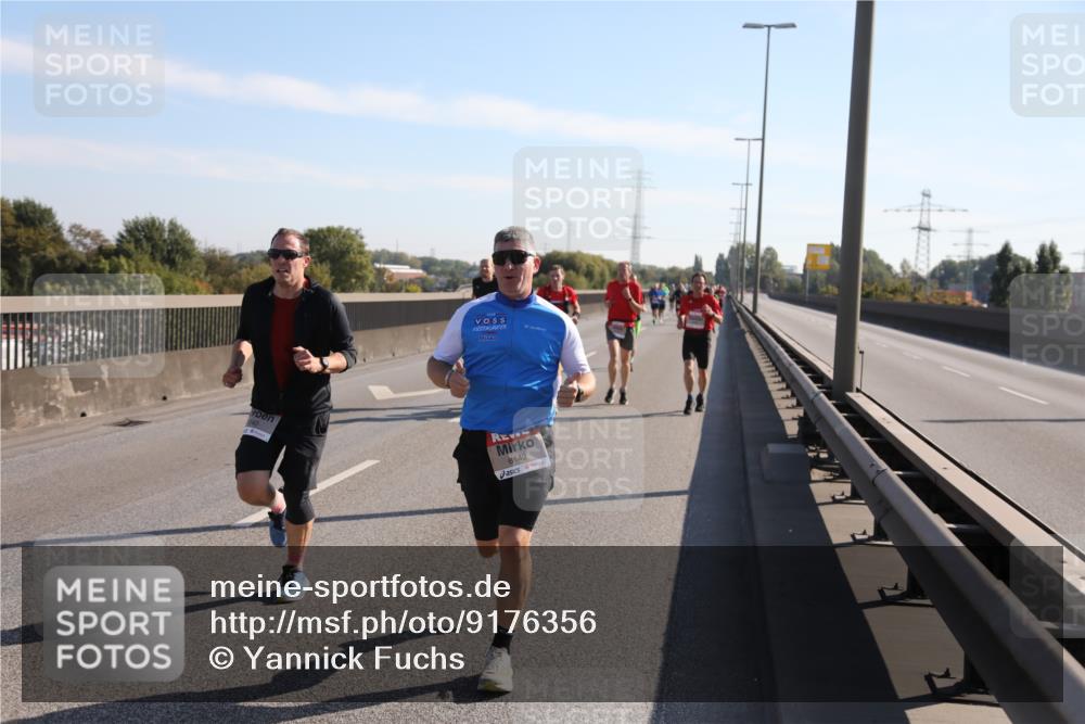 03.10.2025 - Köhlbrandbrückenlauf Yannick Fuchs http://msf.ph/oto/9176356 03.10.2025 11:14:07 Position 3 6142 meine-sportfotos.de