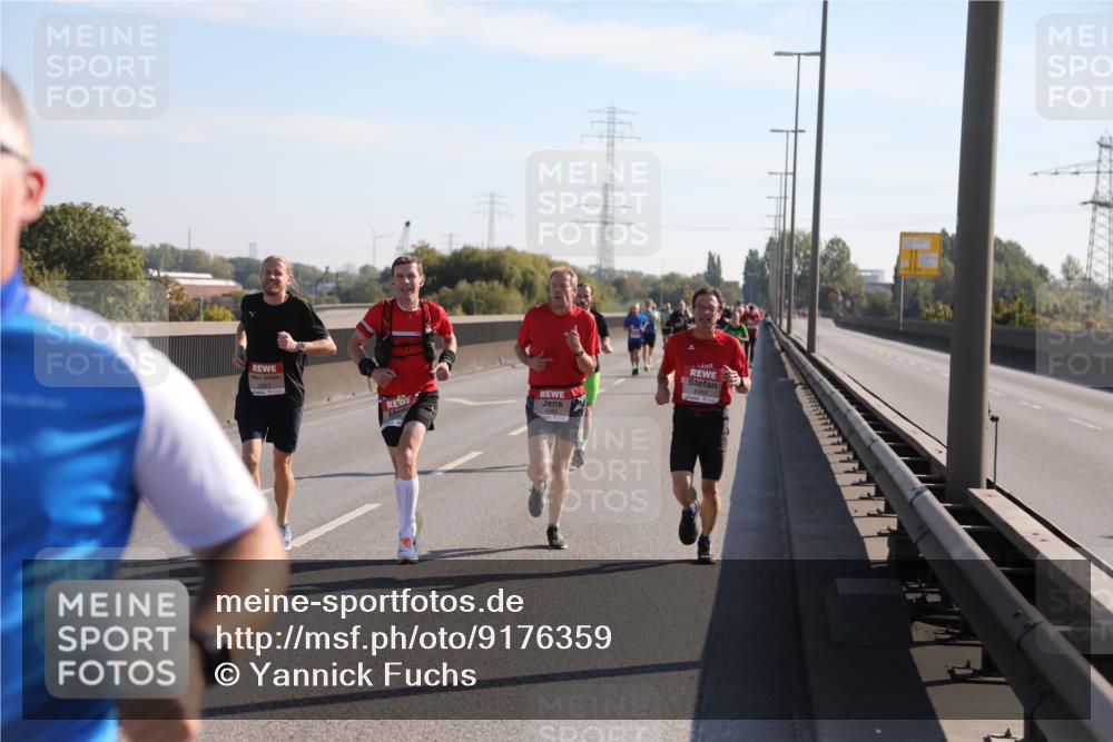 03.10.2025 - Köhlbrandbrückenlauf Yannick Fuchs http://msf.ph/oto/9176359 03.10.2025 11:14:07 Position 3  meine-sportfotos.de