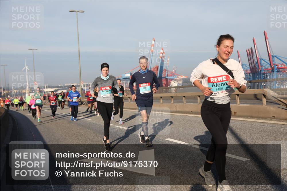 03.10.2025 - Köhlbrandbrückenlauf Yannick Fuchs http://msf.ph/oto/9176370 03.10.2025 08:46:43 Position 2 1438, 1455 meine-sportfotos.de