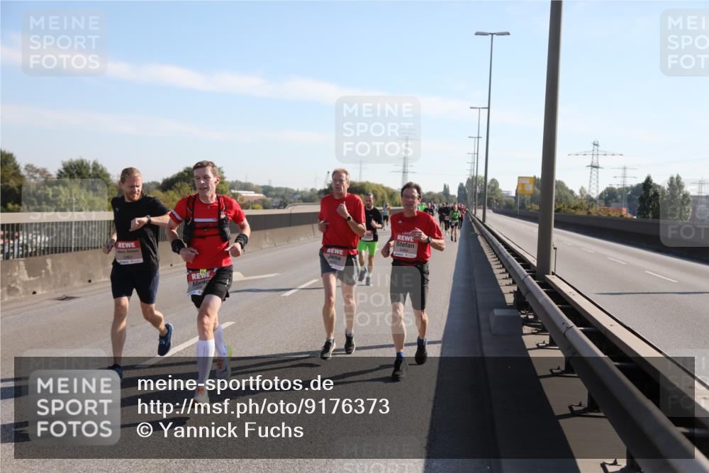 03.10.2025 - Köhlbrandbrückenlauf Yannick Fuchs http://msf.ph/oto/9176373 03.10.2025 11:14:09 Position 3 6484 meine-sportfotos.de