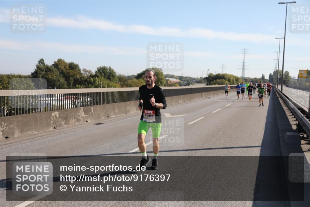 03.10.2025 - Köhlbrandbrückenlauf Yannick Fuchs http://msf.ph/oto/9176397 03.10.2025 11:14:11 Position 3 4016 meine-sportfotos.de
