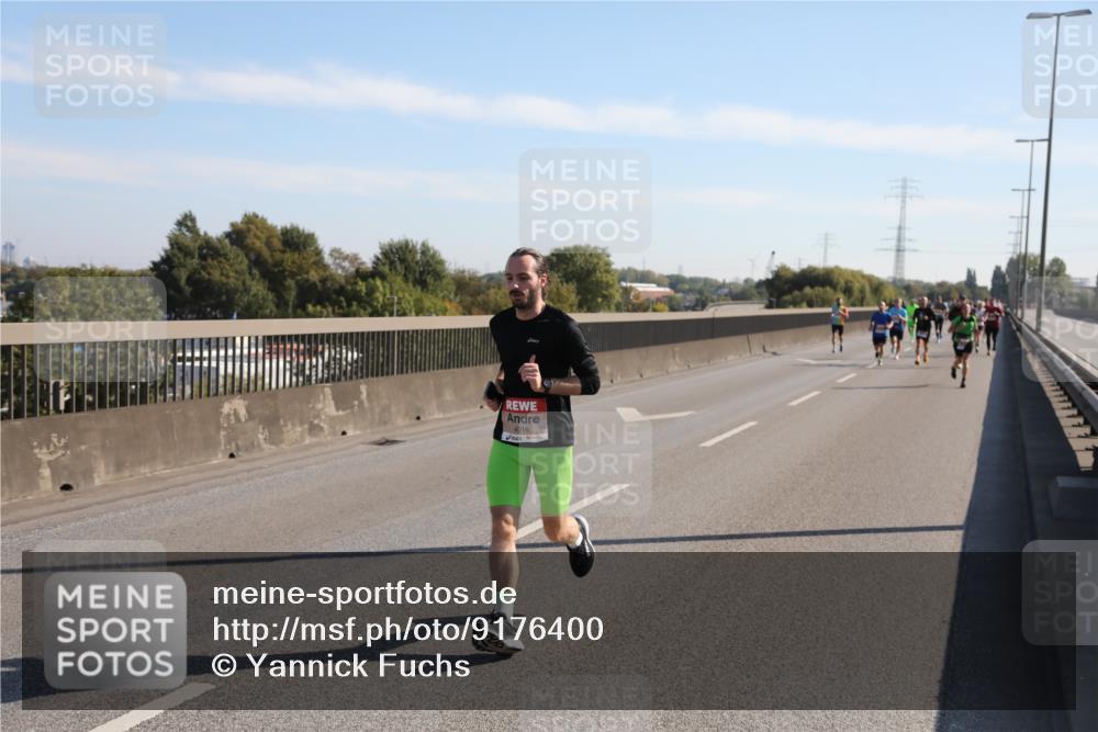 03.10.2025 - Köhlbrandbrückenlauf Yannick Fuchs http://msf.ph/oto/9176400 03.10.2025 11:14:12 Position 3 4016 meine-sportfotos.de
