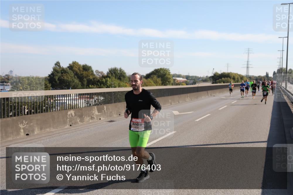 03.10.2025 - Köhlbrandbrückenlauf Yannick Fuchs http://msf.ph/oto/9176403 03.10.2025 11:14:12 Position 3 4016 meine-sportfotos.de