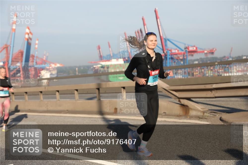 03.10.2025 - Köhlbrandbrückenlauf Yannick Fuchs http://msf.ph/oto/9176407 03.10.2025 08:46:45 Position 2  meine-sportfotos.de