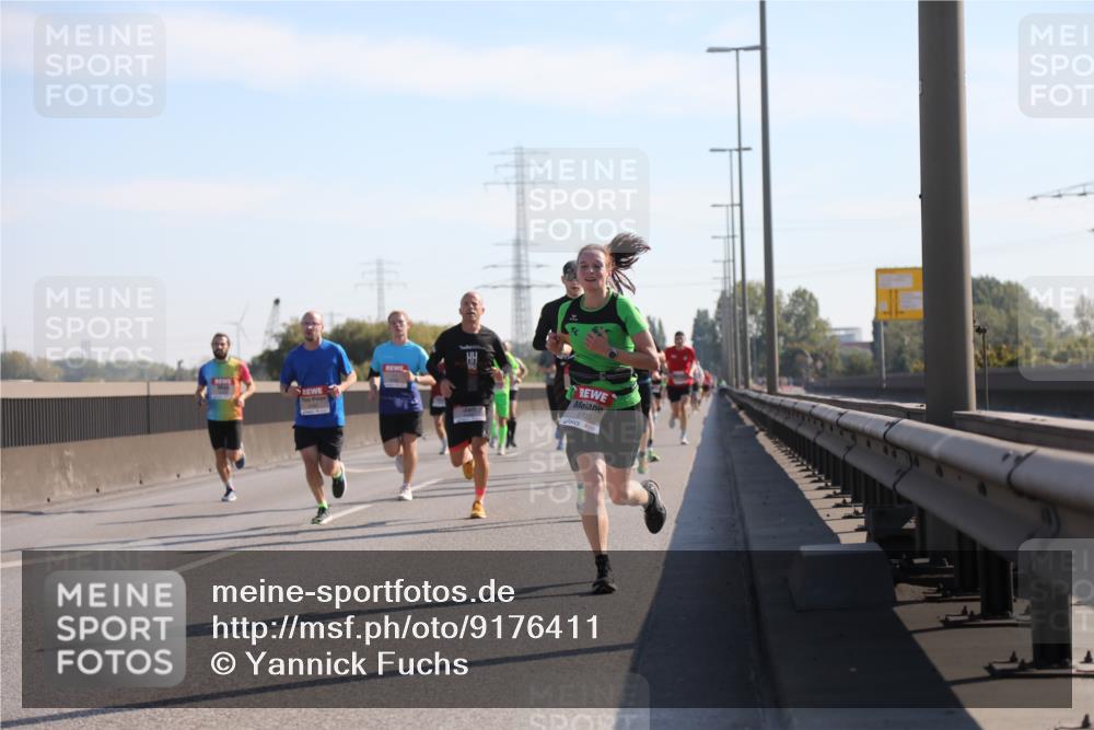 03.10.2025 - Köhlbrandbrückenlauf Yannick Fuchs http://msf.ph/oto/9176411 03.10.2025 11:14:15 Position 3 5703 meine-sportfotos.de