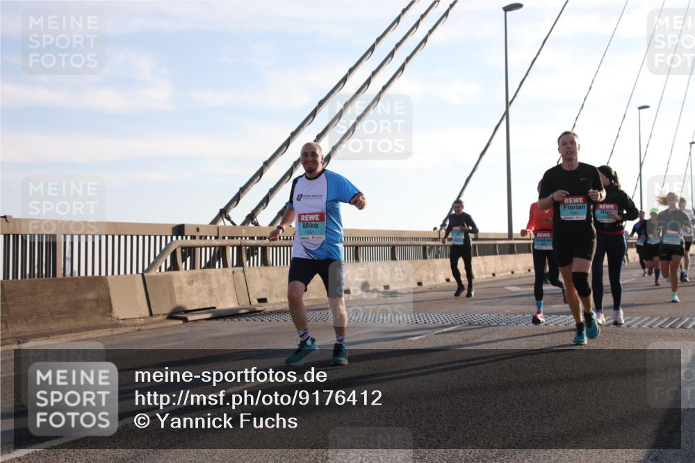 03.10.2025 - Köhlbrandbrückenlauf Yannick Fuchs http://msf.ph/oto/9176412 03.10.2025 08:25:56 Position 1 52, 1351, 1045 meine-sportfotos.de