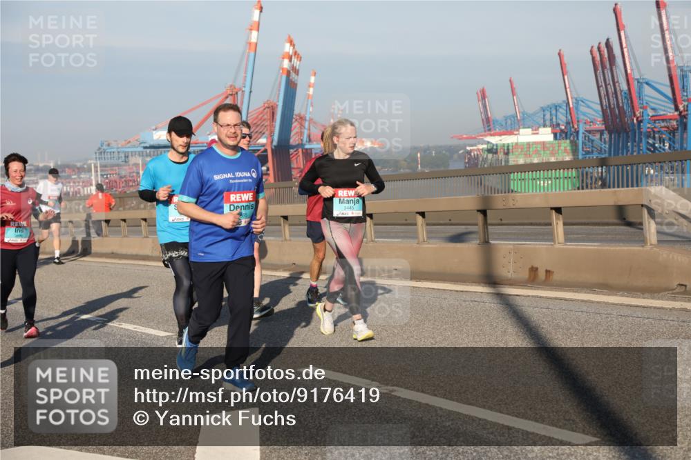 03.10.2025 - Köhlbrandbrückenlauf Yannick Fuchs http://msf.ph/oto/9176419 03.10.2025 08:46:46 Position 2 3445 meine-sportfotos.de