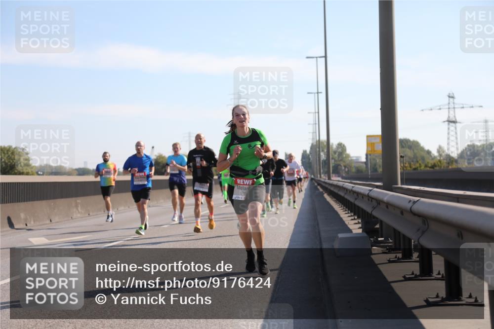 03.10.2025 - Köhlbrandbrückenlauf Yannick Fuchs http://msf.ph/oto/9176424 03.10.2025 11:14:16 Position 3 570 meine-sportfotos.de