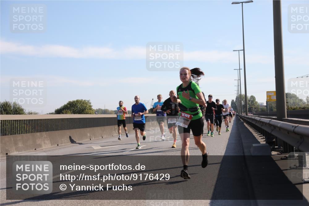 03.10.2025 - Köhlbrandbrückenlauf Yannick Fuchs http://msf.ph/oto/9176429 03.10.2025 11:14:17 Position 3 5703 meine-sportfotos.de