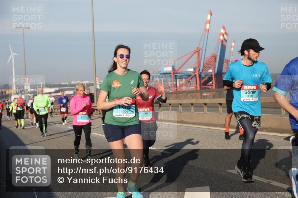 03.10.2025 - Köhlbrandbrückenlauf Yannick Fuchs http://msf.ph/oto/9176434 03.10.2025 08:46:48 Position 2 1604, 3735, 3596, 3394 meine-sportfotos.de