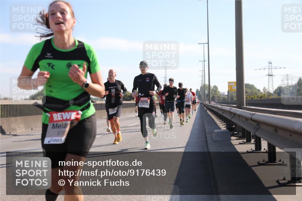 03.10.2025 - Köhlbrandbrückenlauf Yannick Fuchs http://msf.ph/oto/9176439 03.10.2025 11:14:18 Position 3 570 meine-sportfotos.de