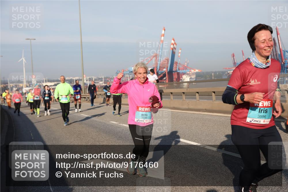 03.10.2025 - Köhlbrandbrückenlauf Yannick Fuchs http://msf.ph/oto/9176460 03.10.2025 08:46:50 Position 2 3735, 3596 meine-sportfotos.de
