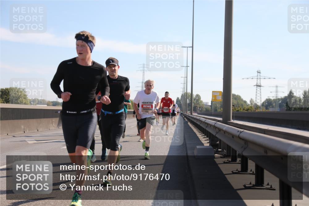03.10.2025 - Köhlbrandbrückenlauf Yannick Fuchs http://msf.ph/oto/9176470 03.10.2025 11:14:21 Position 3 2012 meine-sportfotos.de