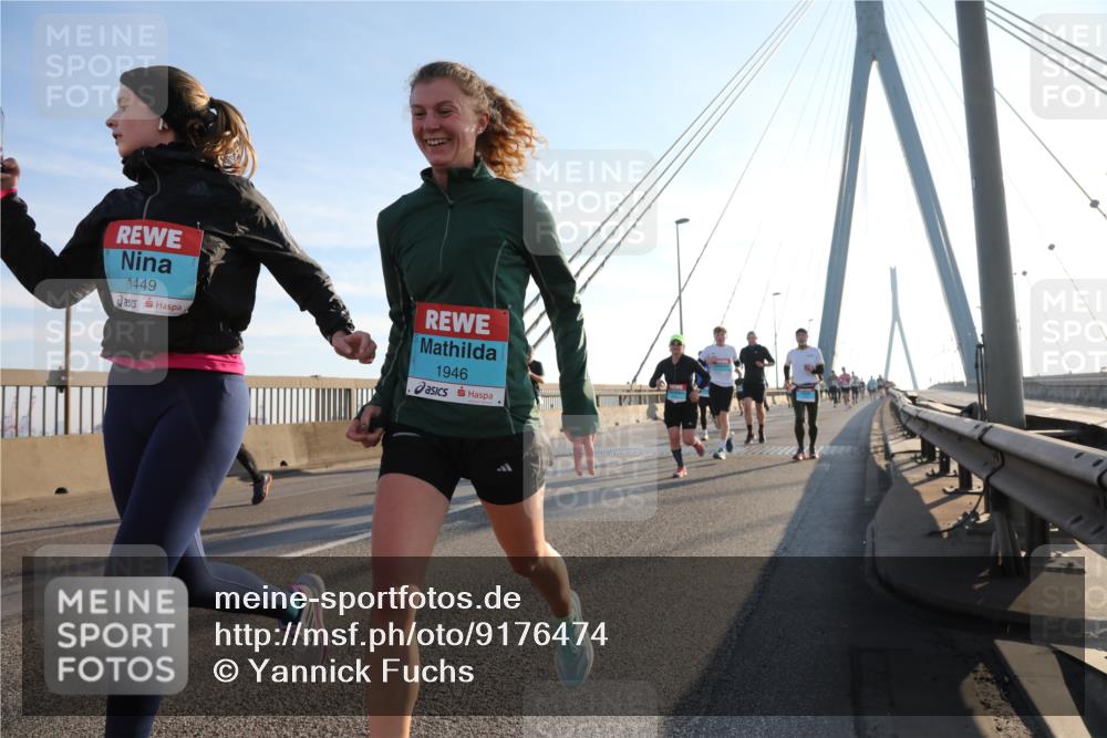 03.10.2025 - Köhlbrandbrückenlauf Yannick Fuchs http://msf.ph/oto/9176474 03.10.2025 08:25:59 Position 1 1449, 1946 meine-sportfotos.de