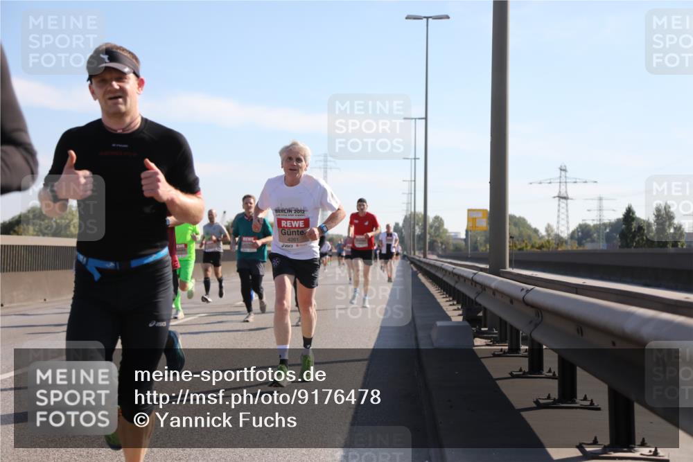 03.10.2025 - Köhlbrandbrückenlauf Yannick Fuchs http://msf.ph/oto/9176478 03.10.2025 11:14:22 Position 3 2012, 4261 meine-sportfotos.de
