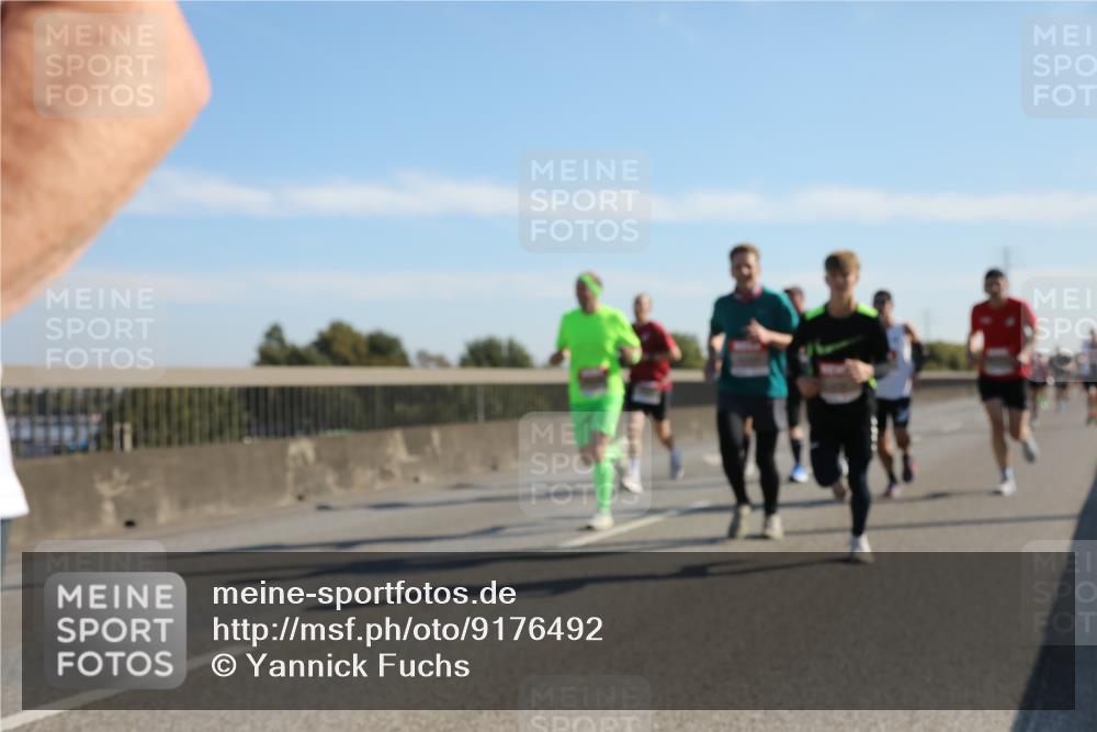 03.10.2025 - Köhlbrandbrückenlauf Yannick Fuchs http://msf.ph/oto/9176492 03.10.2025 11:14:24 Position 3  meine-sportfotos.de