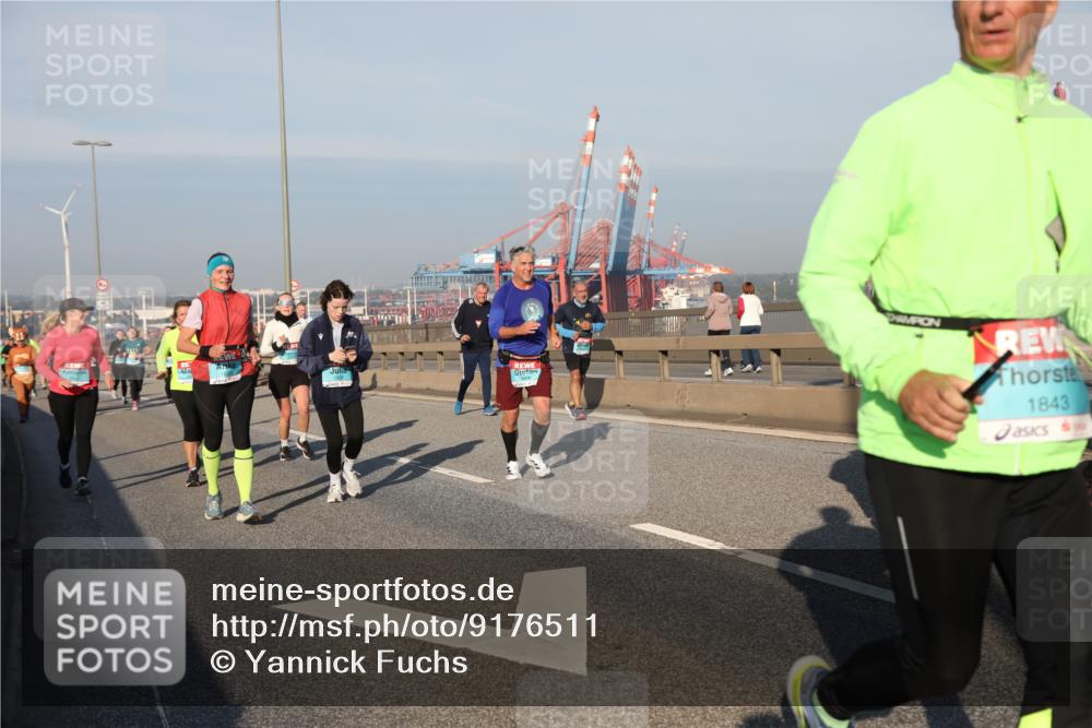 03.10.2025 - Köhlbrandbrückenlauf Yannick Fuchs http://msf.ph/oto/9176511 03.10.2025 08:46:54 Position 2 1843 meine-sportfotos.de
