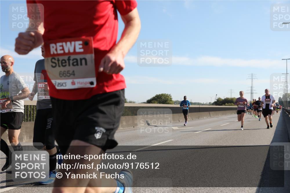 03.10.2025 - Köhlbrandbrückenlauf Yannick Fuchs http://msf.ph/oto/9176512 03.10.2025 11:14:26 Position 3 6255, 6654 meine-sportfotos.de