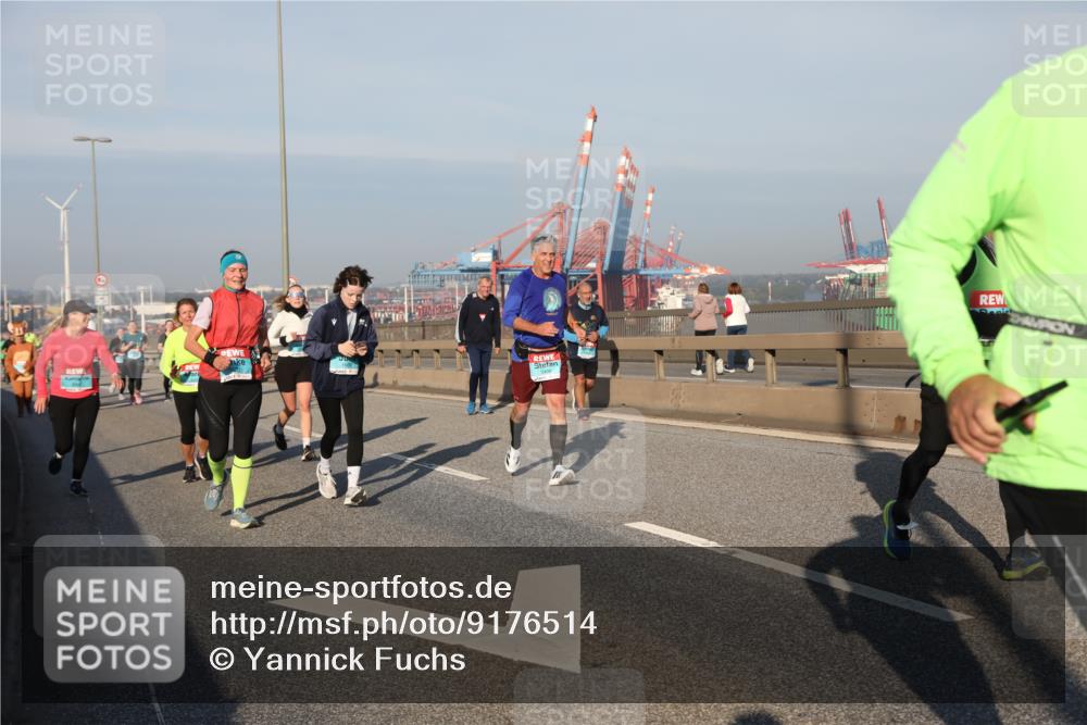 03.10.2025 - Köhlbrandbrückenlauf Yannick Fuchs http://msf.ph/oto/9176514 03.10.2025 08:46:54 Position 2  meine-sportfotos.de