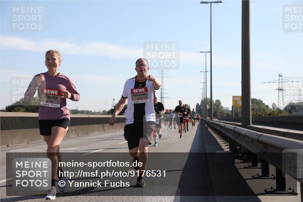 03.10.2025 - Köhlbrandbrückenlauf Yannick Fuchs http://msf.ph/oto/9176531 03.10.2025 11:14:29 Position 3 4148, 4304 meine-sportfotos.de