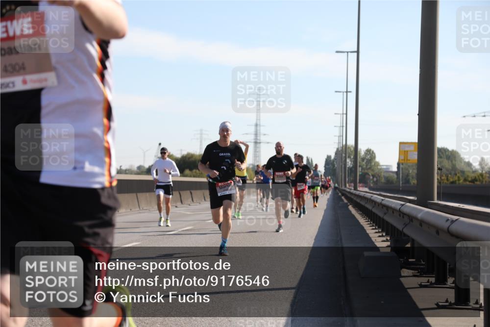 03.10.2025 - Köhlbrandbrückenlauf Yannick Fuchs http://msf.ph/oto/9176546 03.10.2025 11:14:30 Position 3 4304, 193 meine-sportfotos.de