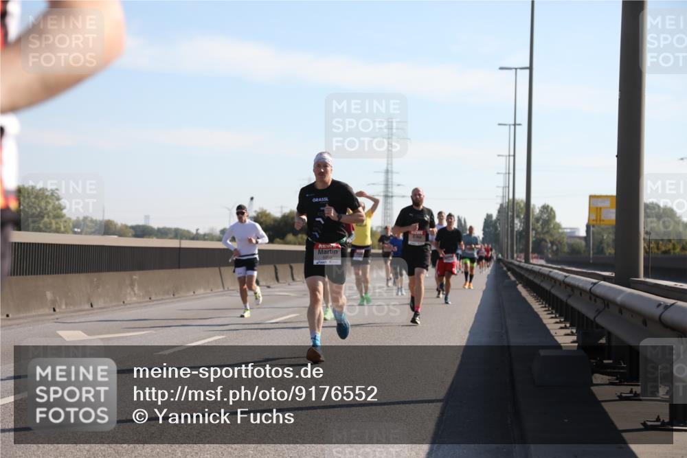 03.10.2025 - Köhlbrandbrückenlauf Yannick Fuchs http://msf.ph/oto/9176552 03.10.2025 11:14:30 Position 3 6060 meine-sportfotos.de