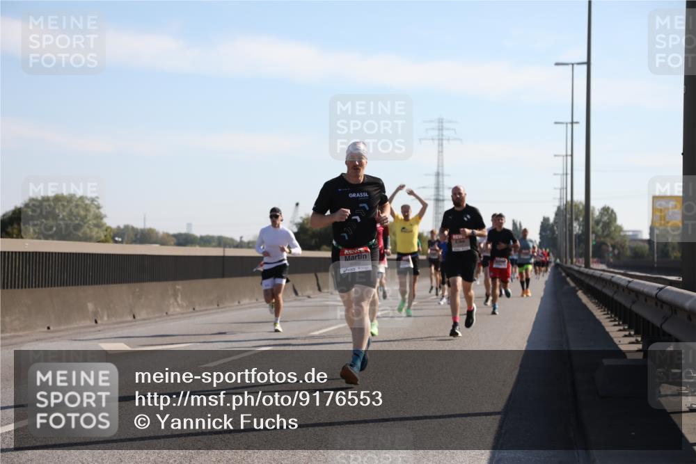 03.10.2025 - Köhlbrandbrückenlauf Yannick Fuchs http://msf.ph/oto/9176553 03.10.2025 11:14:31 Position 3 6060 meine-sportfotos.de