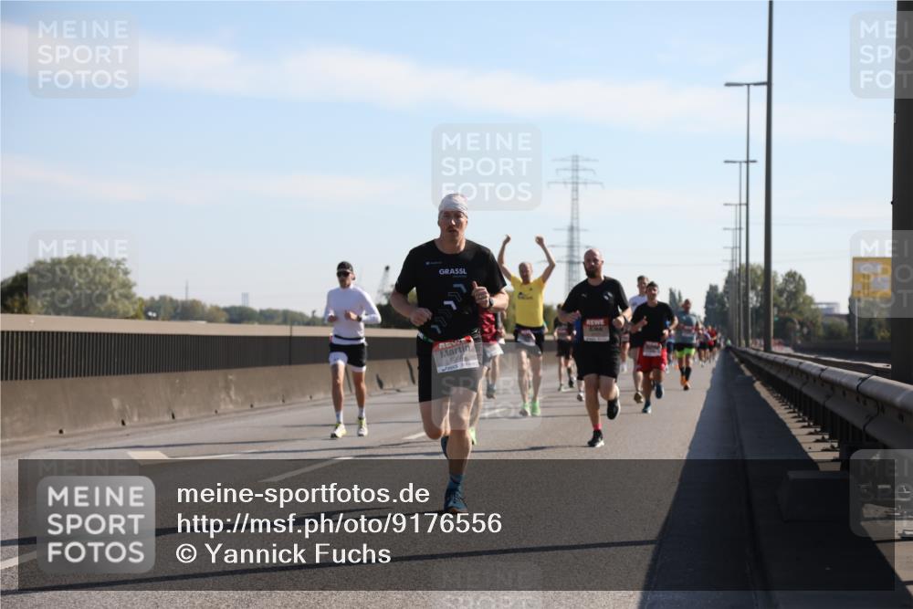 03.10.2025 - Köhlbrandbrückenlauf Yannick Fuchs http://msf.ph/oto/9176556 03.10.2025 11:14:31 Position 3 6060 meine-sportfotos.de