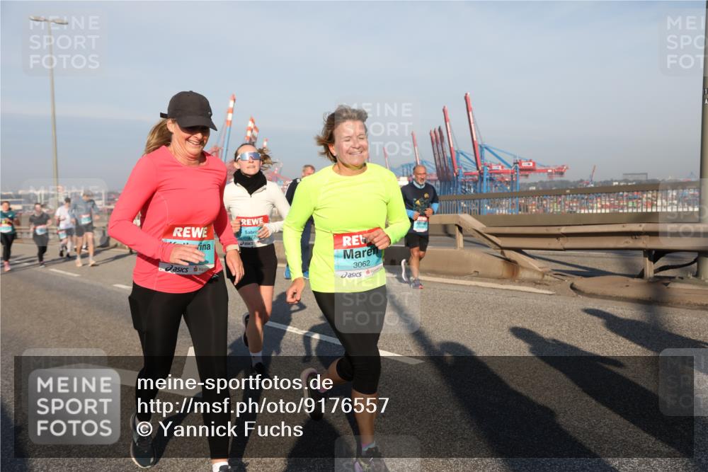 03.10.2025 - Köhlbrandbrückenlauf Yannick Fuchs http://msf.ph/oto/9176557 03.10.2025 08:46:57 Position 2 3062 meine-sportfotos.de