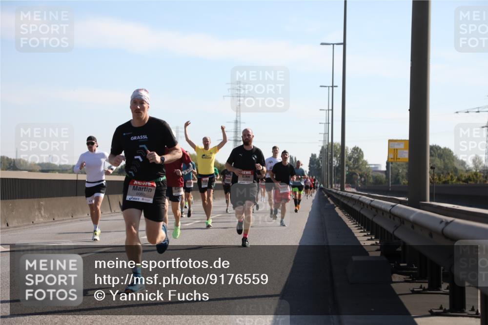 03.10.2025 - Köhlbrandbrückenlauf Yannick Fuchs http://msf.ph/oto/9176559 03.10.2025 11:14:31 Position 3 6060, 3 meine-sportfotos.de