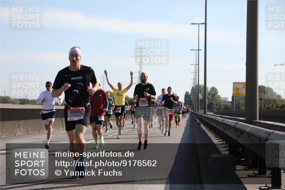 03.10.2025 - Köhlbrandbrückenlauf Yannick Fuchs http://msf.ph/oto/9176562 03.10.2025 11:14:31 Position 3 6060, 4117 meine-sportfotos.de