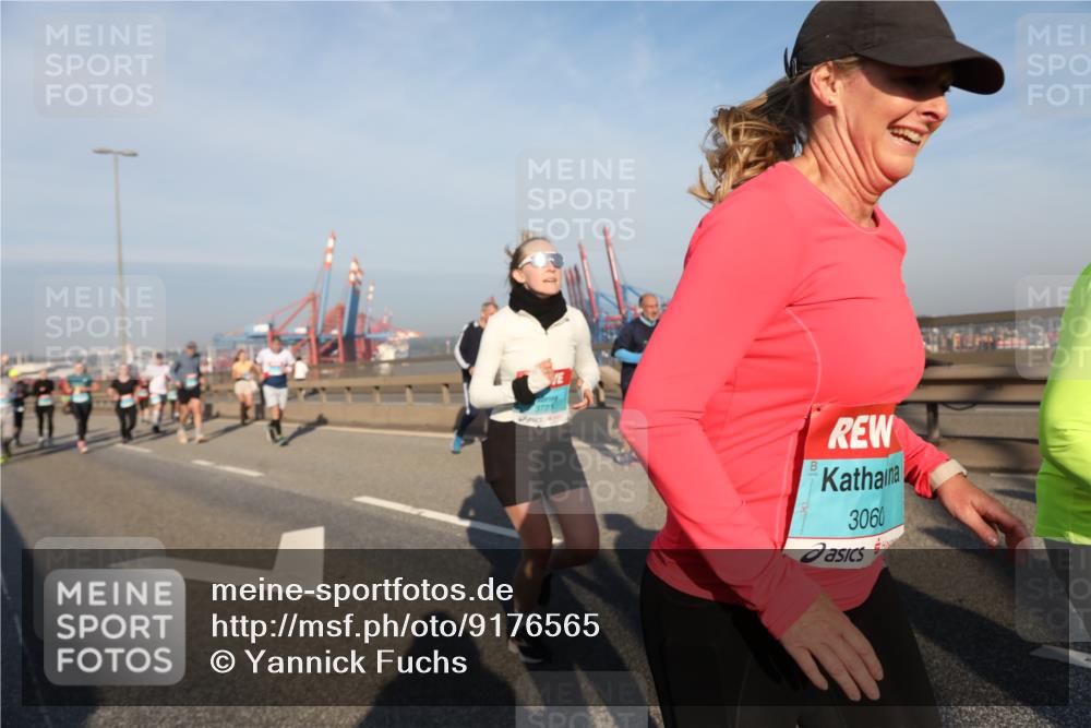 03.10.2025 - Köhlbrandbrückenlauf Yannick Fuchs http://msf.ph/oto/9176565 03.10.2025 08:46:58 Position 2 3723, 3060 meine-sportfotos.de