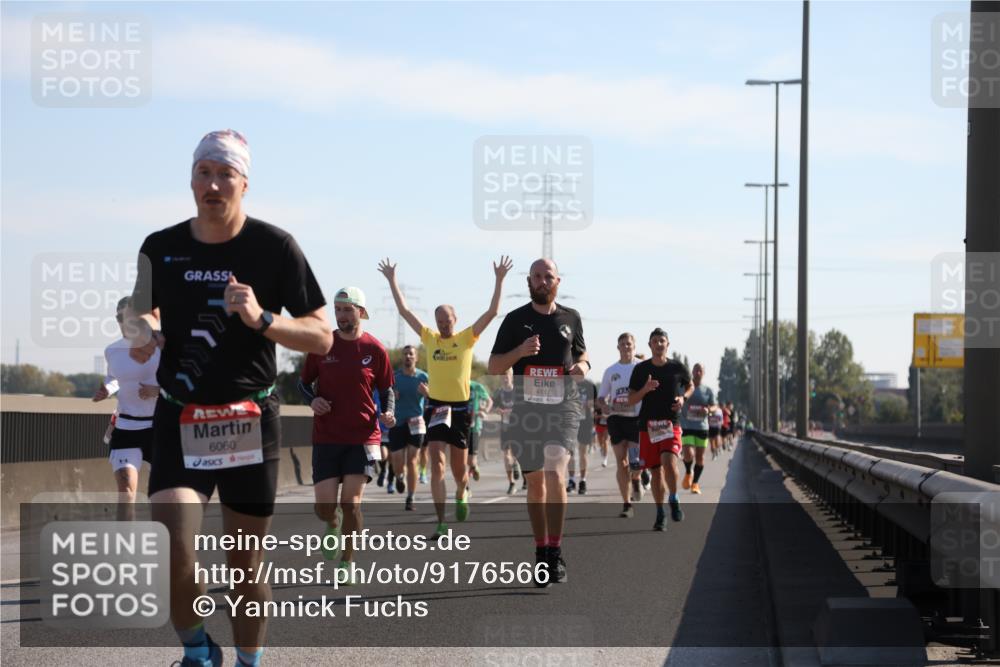 03.10.2025 - Köhlbrandbrückenlauf Yannick Fuchs http://msf.ph/oto/9176566 03.10.2025 11:14:32 Position 3 6060, 121, 4117 meine-sportfotos.de