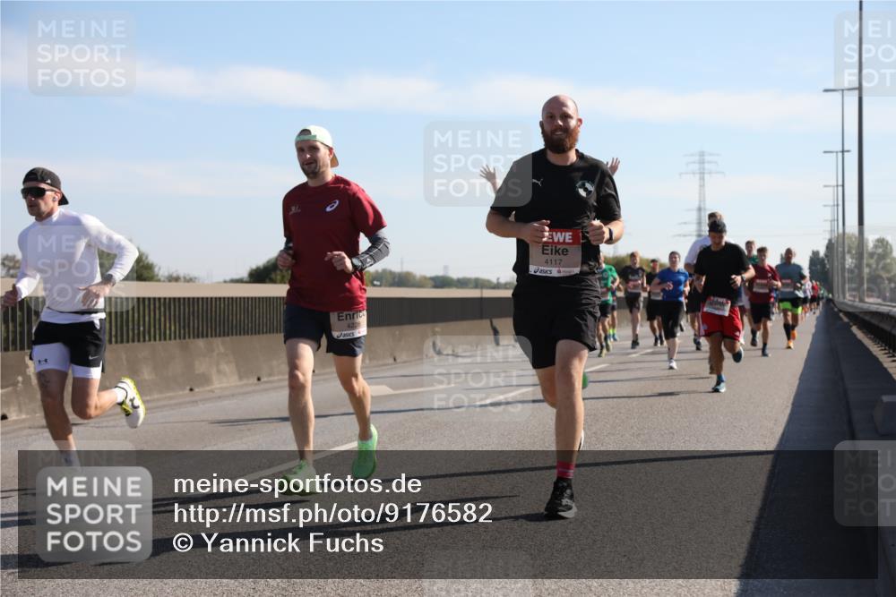 03.10.2025 - Köhlbrandbrückenlauf Yannick Fuchs http://msf.ph/oto/9176582 03.10.2025 11:14:34 Position 3 4228, 4117 meine-sportfotos.de