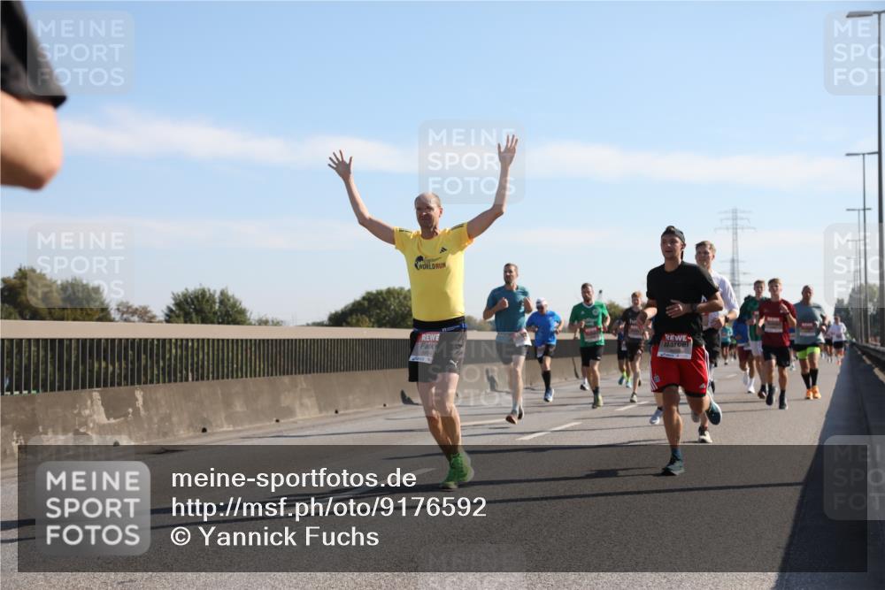 03.10.2025 - Köhlbrandbrückenlauf Yannick Fuchs http://msf.ph/oto/9176592 03.10.2025 11:14:35 Position 3  meine-sportfotos.de