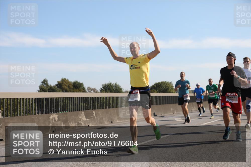 03.10.2025 - Köhlbrandbrückenlauf Yannick Fuchs http://msf.ph/oto/9176604 03.10.2025 11:14:36 Position 3 098 meine-sportfotos.de