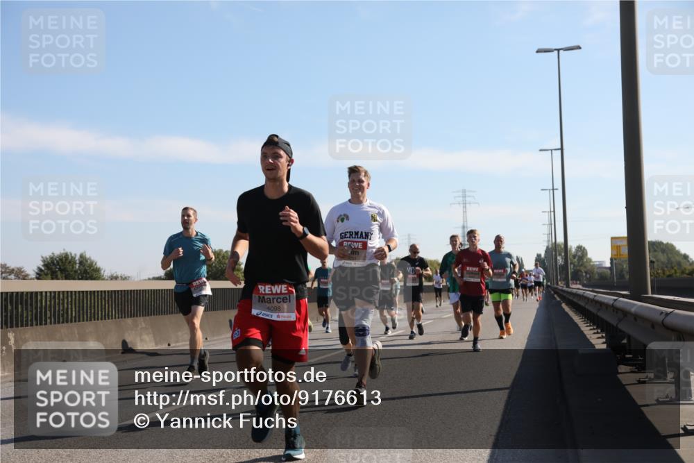 03.10.2025 - Köhlbrandbrückenlauf Yannick Fuchs http://msf.ph/oto/9176613 03.10.2025 11:14:37 Position 3 4098 meine-sportfotos.de
