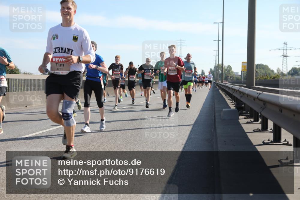 03.10.2025 - Köhlbrandbrückenlauf Yannick Fuchs http://msf.ph/oto/9176619 03.10.2025 11:14:37 Position 3 4251 meine-sportfotos.de