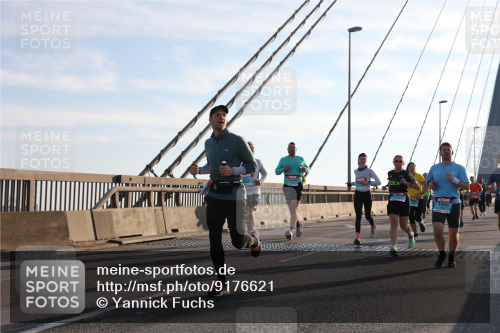 03.10.2025 - Köhlbrandbrückenlauf Yannick Fuchs http://msf.ph/oto/9176621 03.10.2025 08:26:12 Position 1  meine-sportfotos.de