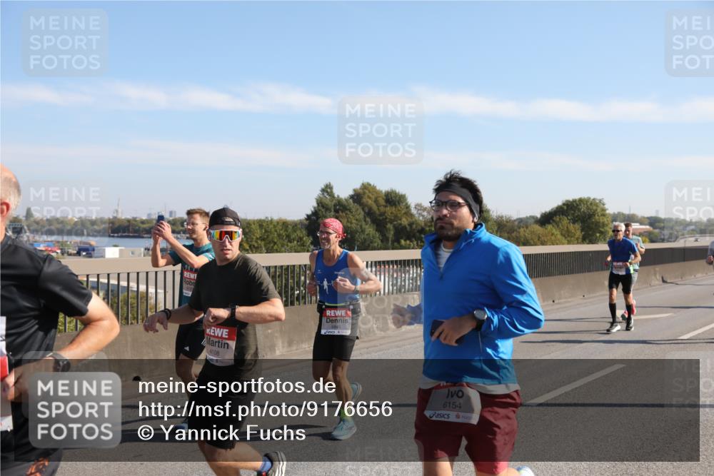 03.10.2025 - Köhlbrandbrückenlauf Yannick Fuchs http://msf.ph/oto/9176656 03.10.2025 11:14:42 Position 3 4137, 11, 4108, 6154 meine-sportfotos.de