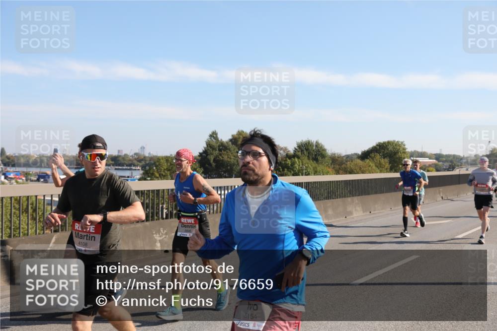 03.10.2025 - Köhlbrandbrückenlauf Yannick Fuchs http://msf.ph/oto/9176659 03.10.2025 11:14:42 Position 3 4108, 5846, 6154 meine-sportfotos.de