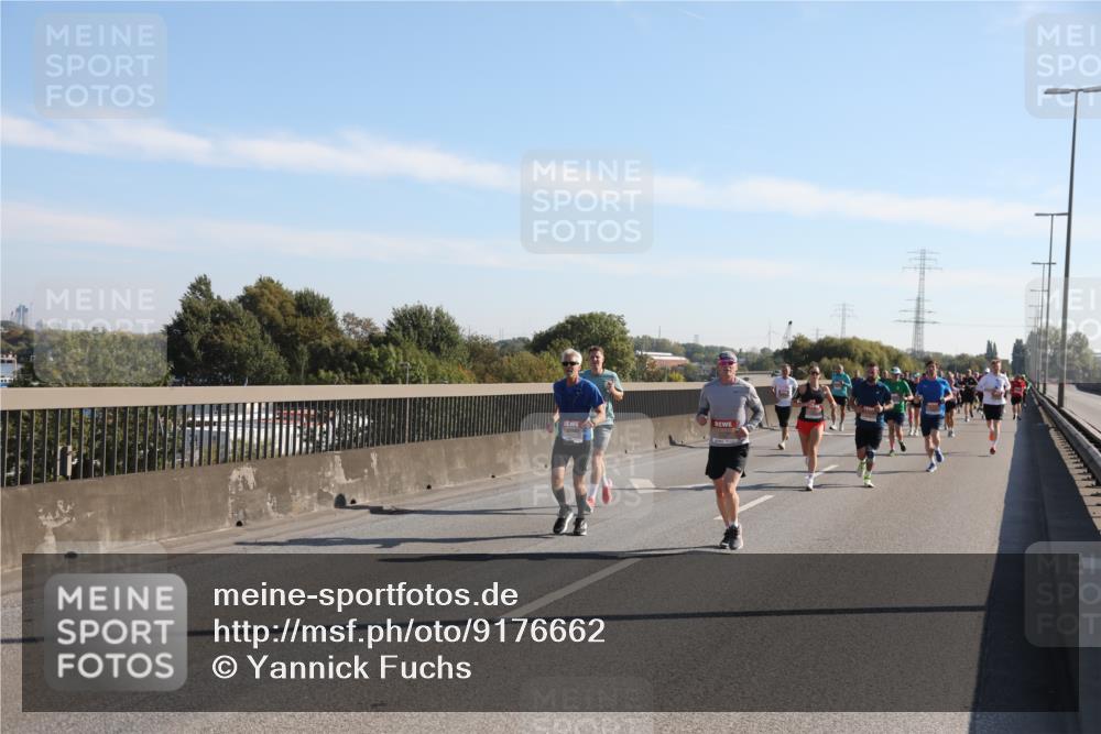 03.10.2025 - Köhlbrandbrückenlauf Yannick Fuchs http://msf.ph/oto/9176662 03.10.2025 11:14:42 Position 3  meine-sportfotos.de