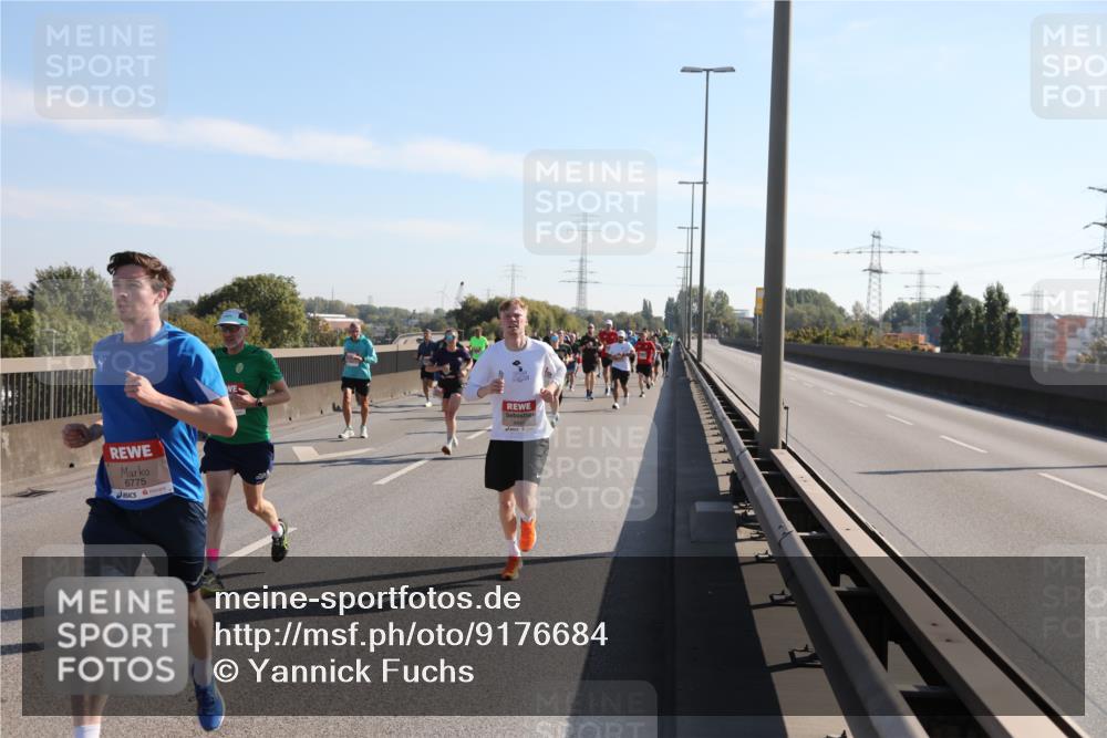 03.10.2025 - Köhlbrandbrückenlauf Yannick Fuchs http://msf.ph/oto/9176684 03.10.2025 11:14:48 Position 3 6775 meine-sportfotos.de