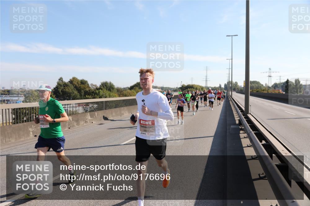 03.10.2025 - Köhlbrandbrückenlauf Yannick Fuchs http://msf.ph/oto/9176696 03.10.2025 11:14:49 Position 3 6666, 4491 meine-sportfotos.de