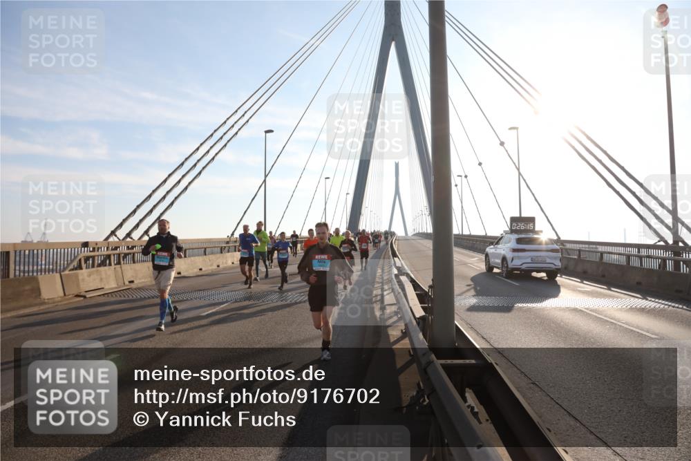 03.10.2025 - Köhlbrandbrückenlauf Yannick Fuchs http://msf.ph/oto/9176702 03.10.2025 08:26:16 Position 1 0, 26, 15, 1930 meine-sportfotos.de