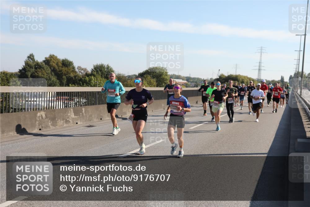 03.10.2025 - Köhlbrandbrückenlauf Yannick Fuchs http://msf.ph/oto/9176707 03.10.2025 11:14:50 Position 3 420 meine-sportfotos.de