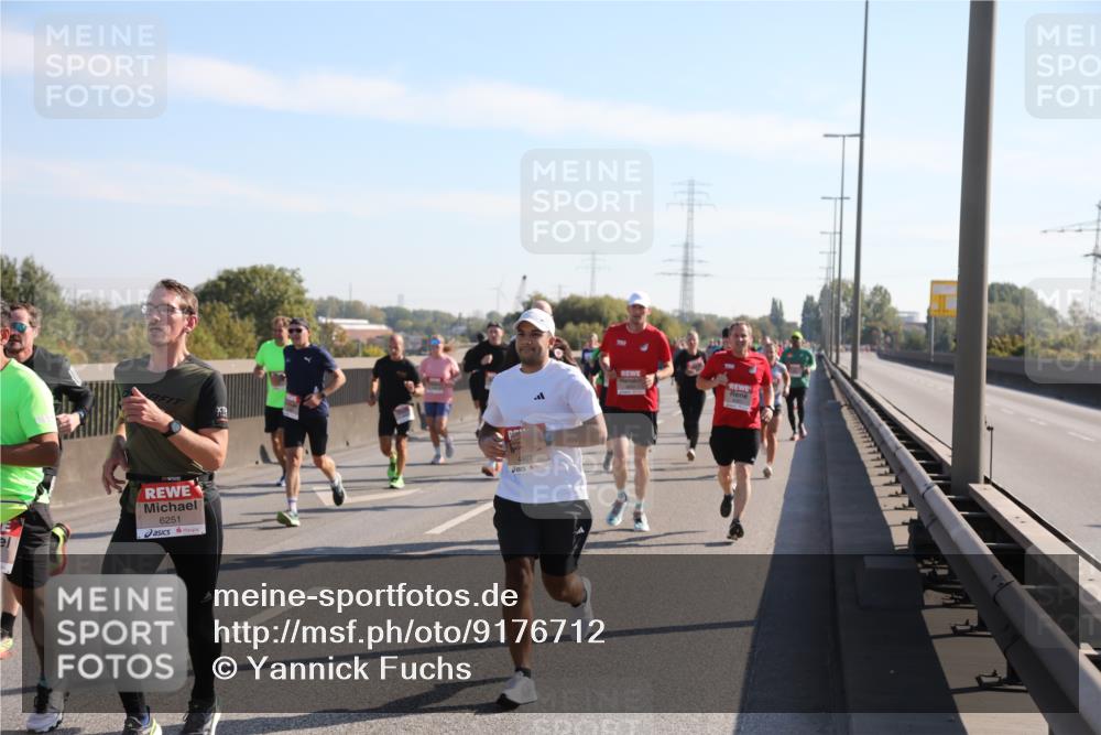 03.10.2025 - Köhlbrandbrückenlauf Yannick Fuchs http://msf.ph/oto/9176712 03.10.2025 11:14:53 Position 3 6251, 4407 meine-sportfotos.de