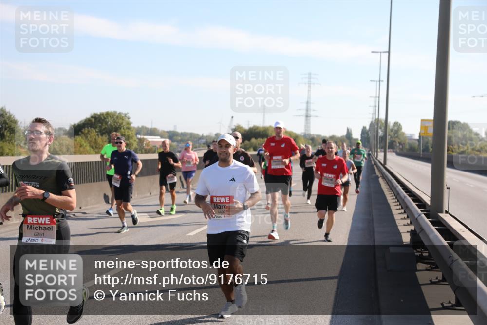 03.10.2025 - Köhlbrandbrückenlauf Yannick Fuchs http://msf.ph/oto/9176715 03.10.2025 11:14:54 Position 3 6251, 4407 meine-sportfotos.de